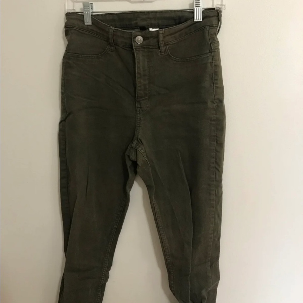 Woman’s high rise jeans